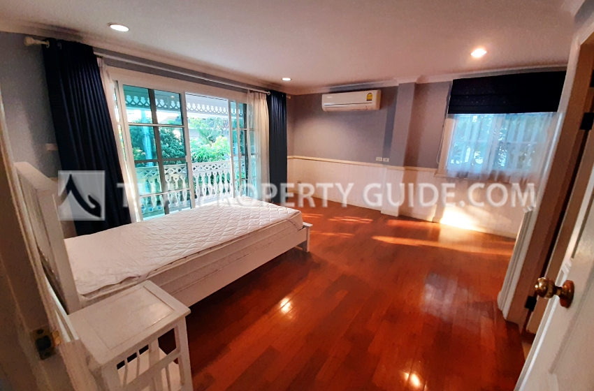 House with Shared Pool in Sukhumvit 